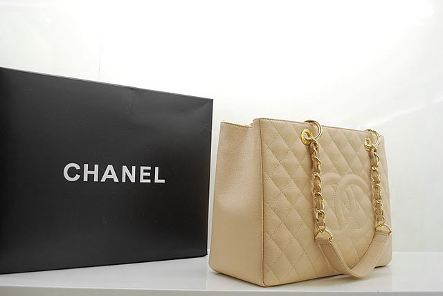 Chanel 2011 GST Caviar Leather Handbag 36092 Cream Chanel 2011 GST Caviar Leather Handbag 36092 Cream