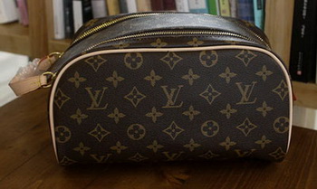 Louis Vuitton M47528 Monogram Canvas King Size Toiletry Bag Louis Vuitton M47528 Monogram Canvas King Size Toiletry Bag