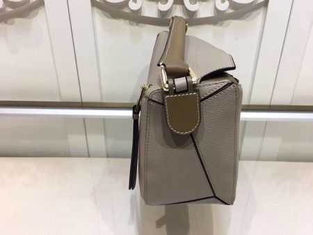 Loewe Puzzle Bag Original Leather L9122 Light Grey Loewe Puzzle Bag Original Leather L9122 Light Grey