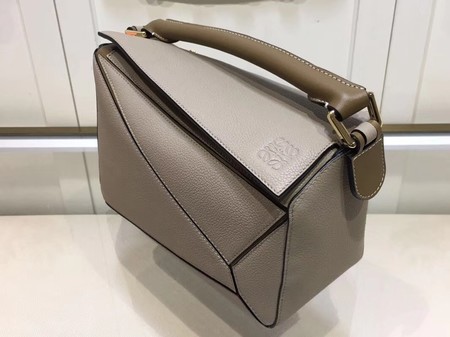 Loewe Puzzle Bag Original Leather L9122 Light Grey Loewe Puzzle Bag Original Leather L9122 Light Grey