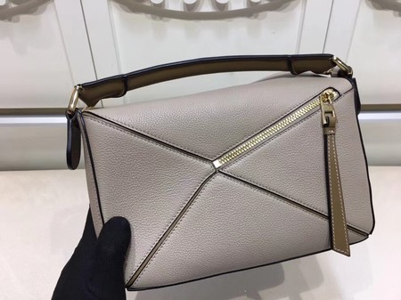 Loewe Puzzle Bag Original Leather L9122 Light Grey Loewe Puzzle Bag Original Leather L9122 Light Grey