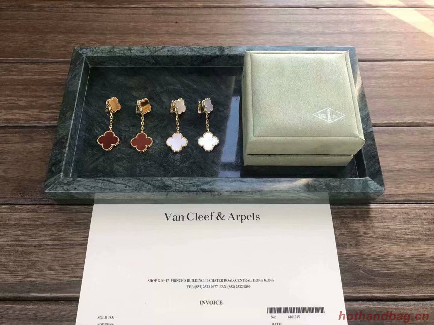 Van Cleef & Arpels Earrings V192033 Van Cleef & Arpels Earrings V192033
