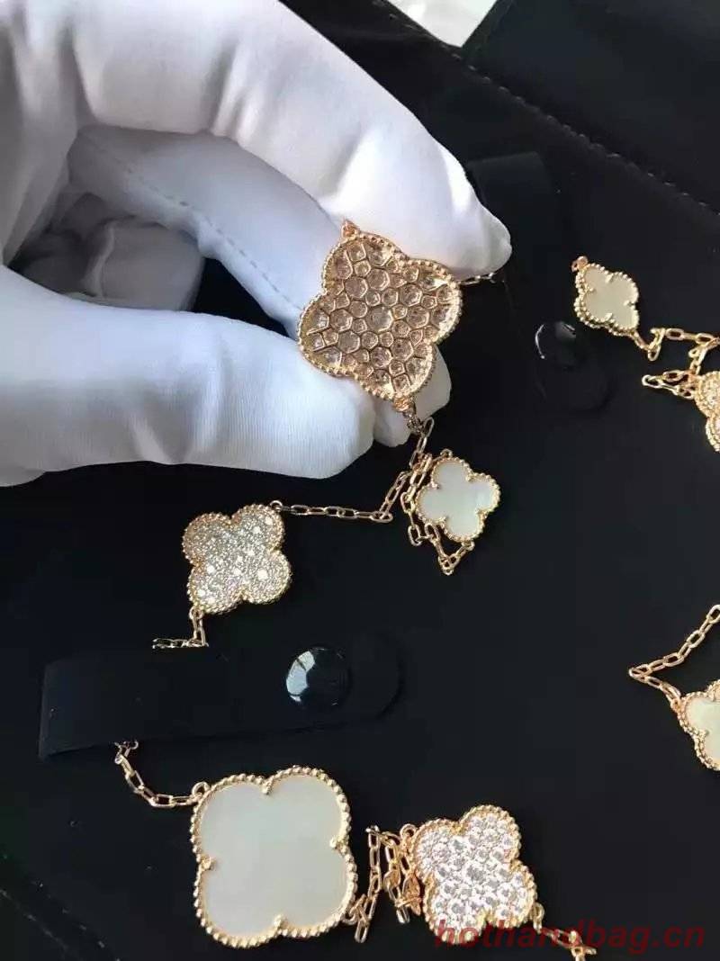 Van Cleef & Arpels Necklace V192007 Van Cleef & Arpels Necklace V192007