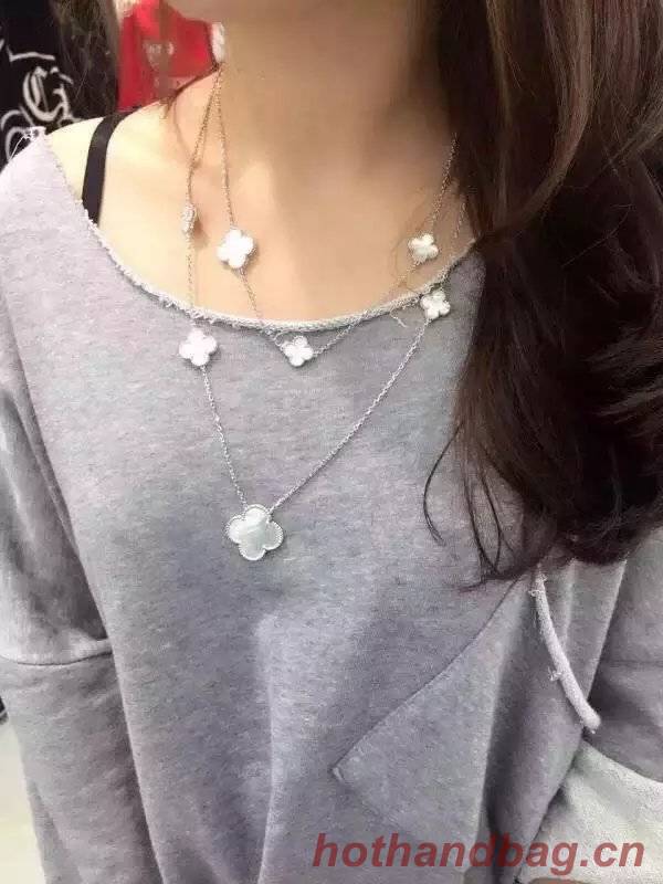 Van Cleef & Arpels Necklace V192010 Van Cleef & Arpels Necklace V192010