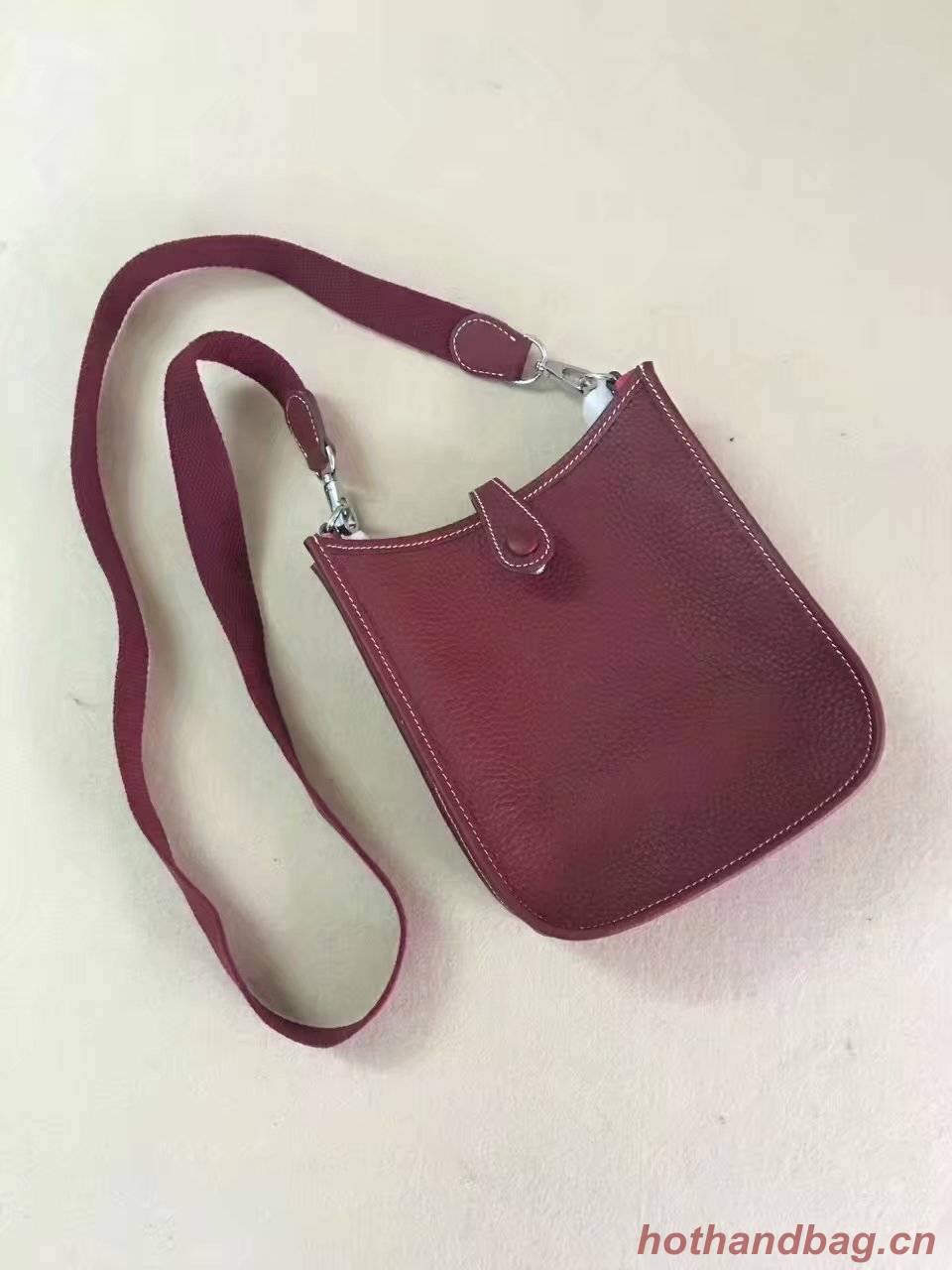 Hermes Evelyne original togo leather mini Shoulder Bag H15698 Burgundy Hermes Evelyne original togo leather mini Shoulder Bag H15698 Burgundy