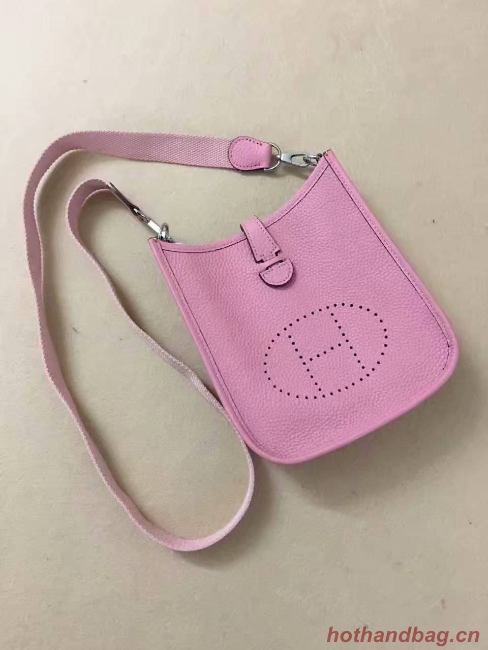Hermes Evelyne original togo leather mini Shoulder Bag H15698 pink Hermes Evelyne original togo leather mini Shoulder Bag H15698 pink