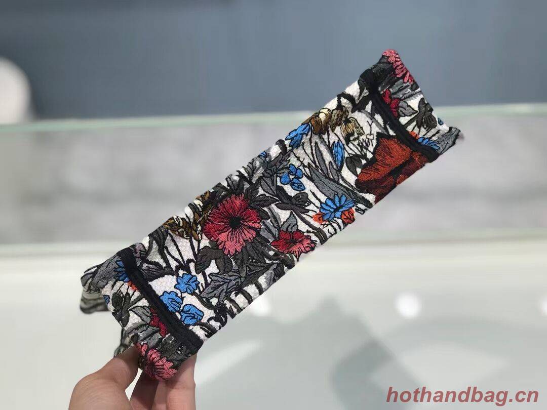 MINI DIOR BOOK TOTE Multicolor Mille Fleurs Embroidery S5475Z MINI DIOR BOOK TOTE Multicolor Mille Fleurs Embroidery S5475Z