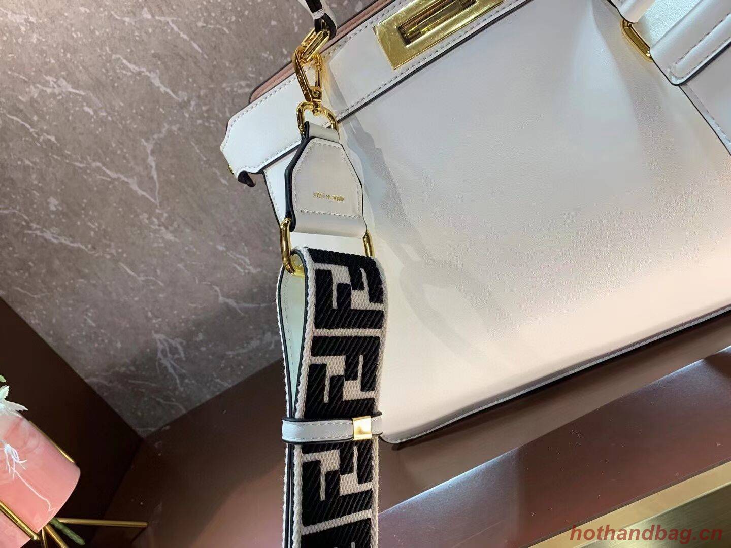 FENDI PEEKABOO ISEEU MEDIUM leather bag F1392 white FENDI PEEKABOO ISEEU MEDIUM leather bag F1392 white