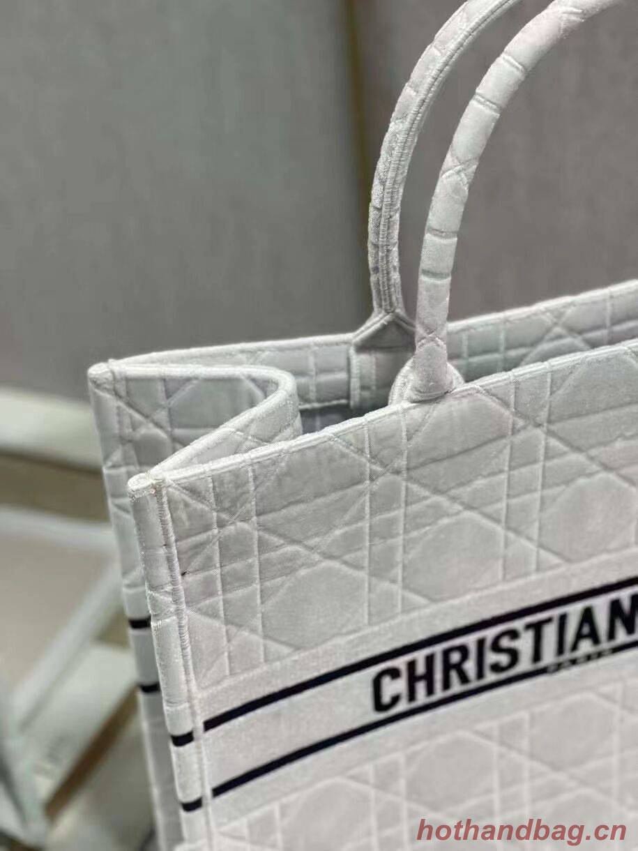 DIOR BOOK TOTE Velvet C1286-2 white DIOR BOOK TOTE Velvet C1286-2 white