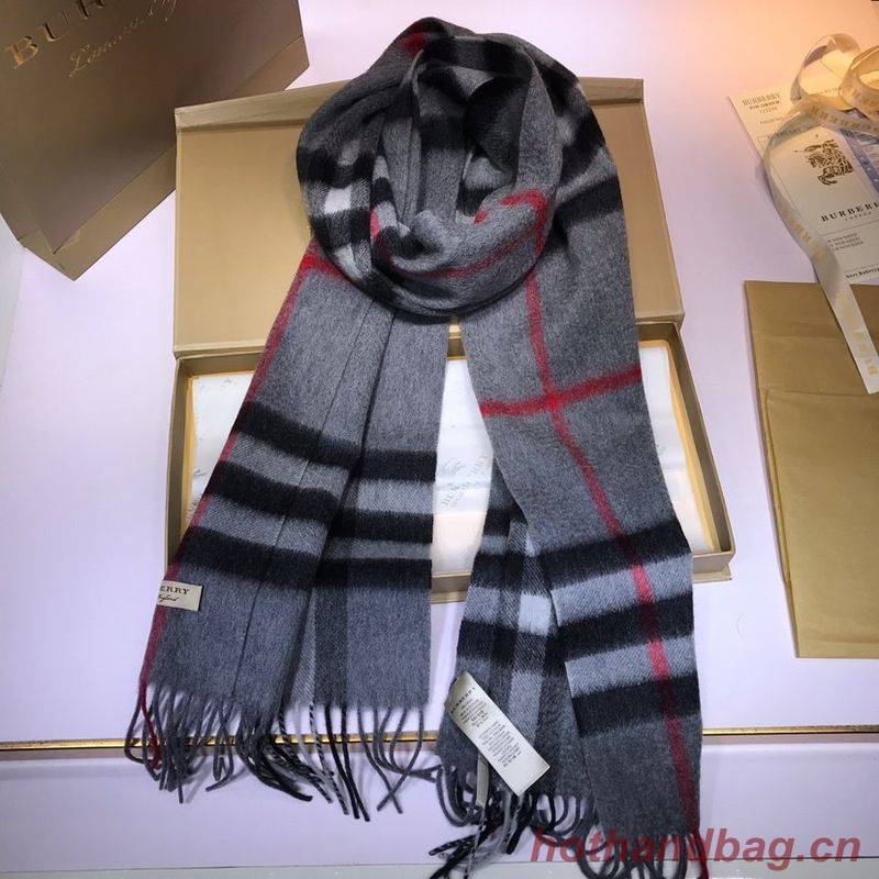 Burberry Scarf B00248