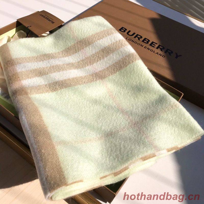 Burberry Scarf B00250