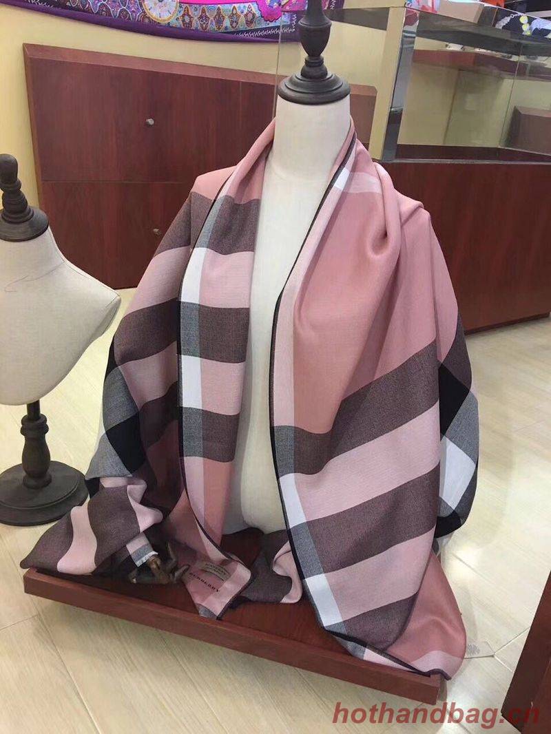 Burberry Scarf B00286 Burberry Scarf B00286