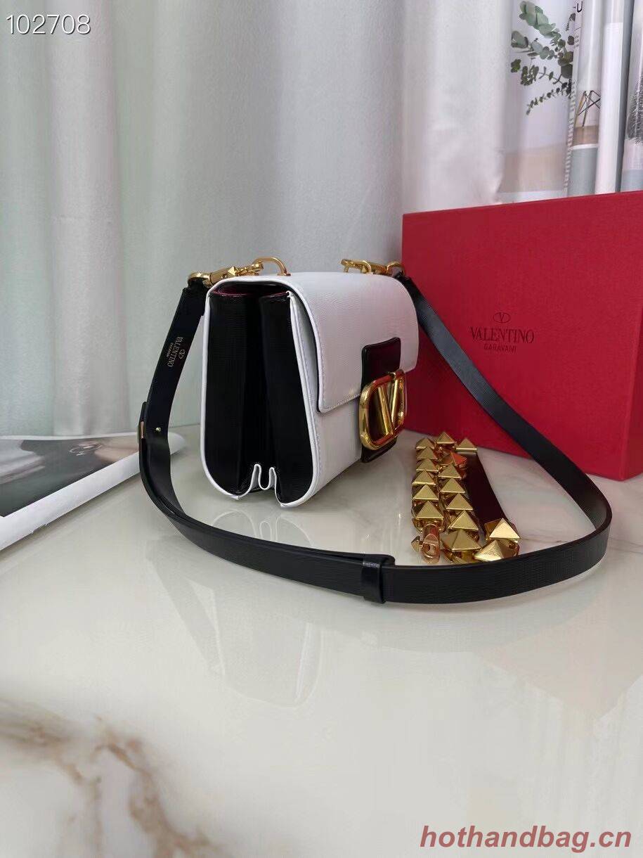 VALENTINO GARAVANI Stud Sign Grained Calfskin Shoulder Bag V0196 white&black VALENTINO GARAVANI Stud Sign Grained Calfskin Shoulder Bag V0196 white&black