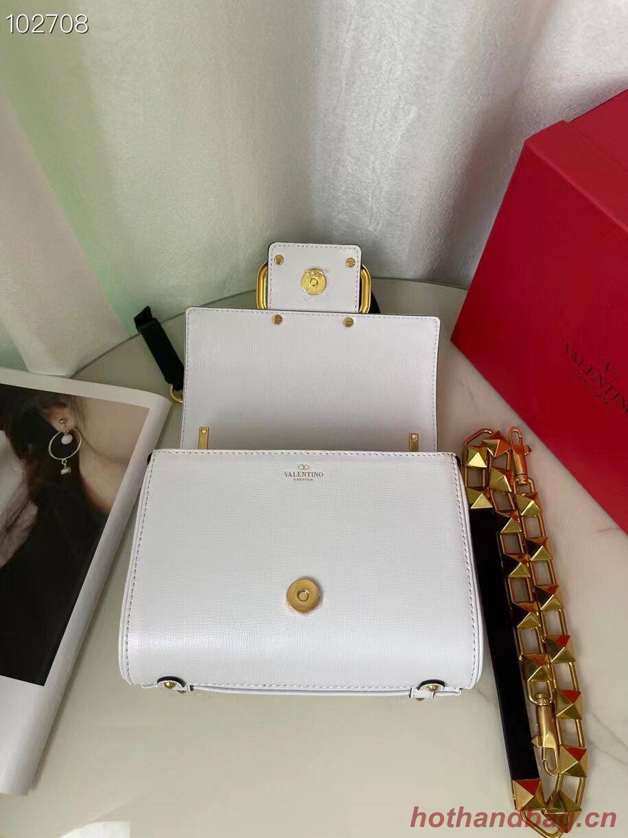 VALENTINO GARAVANI Stud Sign Grained Calfskin Shoulder Bag V0196 white&black VALENTINO GARAVANI Stud Sign Grained Calfskin Shoulder Bag V0196 white&black