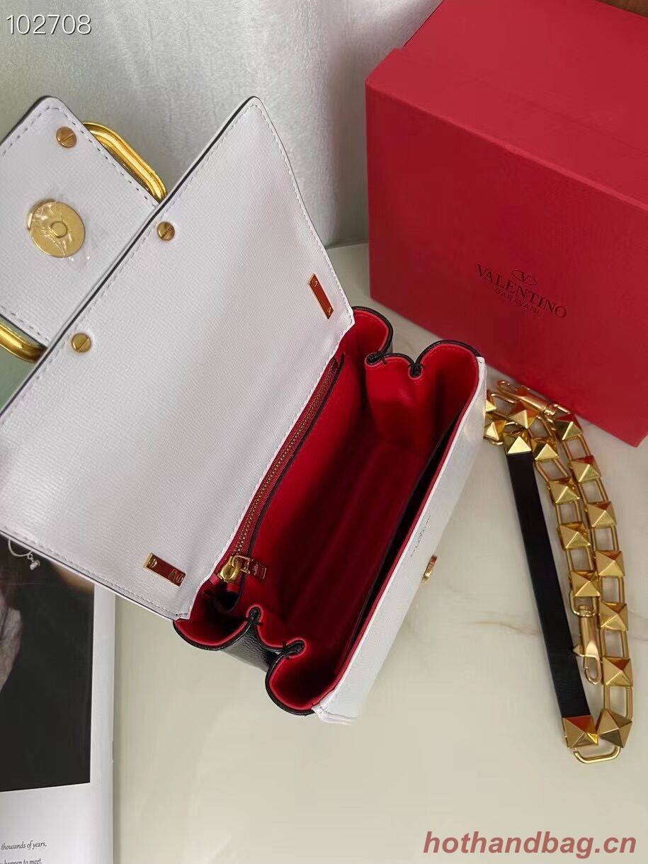 VALENTINO GARAVANI Stud Sign Grained Calfskin Shoulder Bag V0196 white&black VALENTINO GARAVANI Stud Sign Grained Calfskin Shoulder Bag V0196 white&black