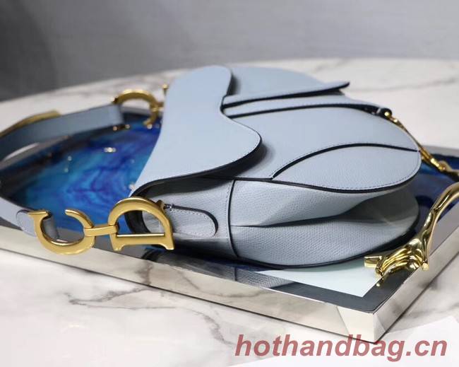 Dior SADDLE-TAS VAN KALFSLEER M0446C light blue Dior SADDLE-TAS VAN KALFSLEER M0446C light blue