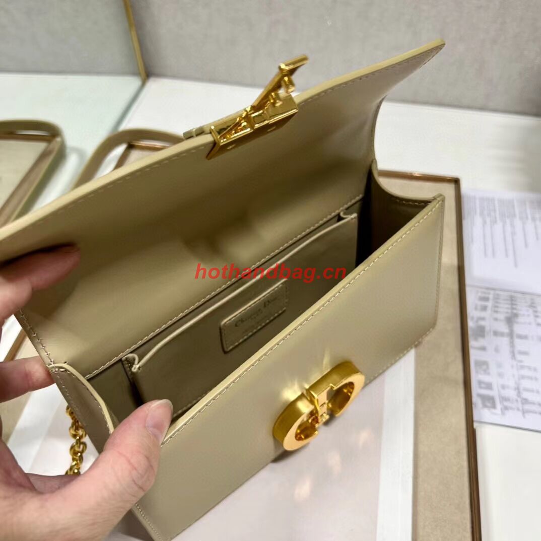 DIOR 30 MONTAIGNE EAST-WEST BAG WITH CHAIN Calfskin M9334 Hazelnut DIOR 30 MONTAIGNE EAST-WEST BAG WITH CHAIN Calfskin M9334 Hazelnut