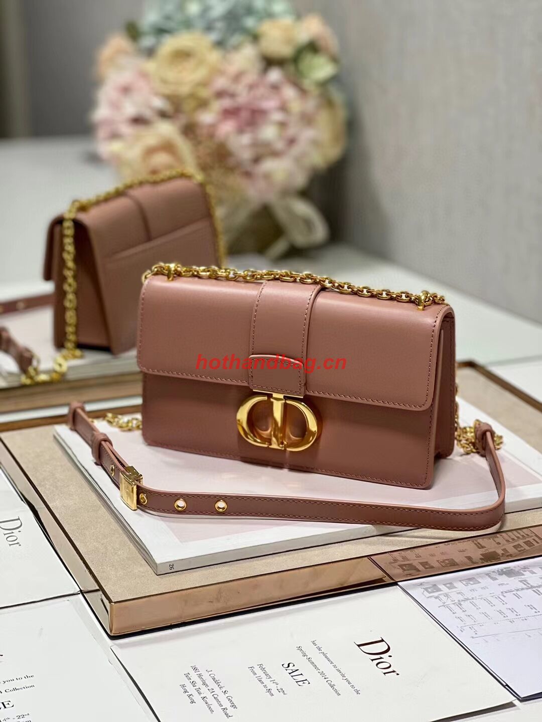 DIOR 30 MONTAIGNE EAST-WEST BAG WITH CHAIN Calfskin M9334 pink DIOR 30 MONTAIGNE EAST-WEST BAG WITH CHAIN Calfskin M9334 pink