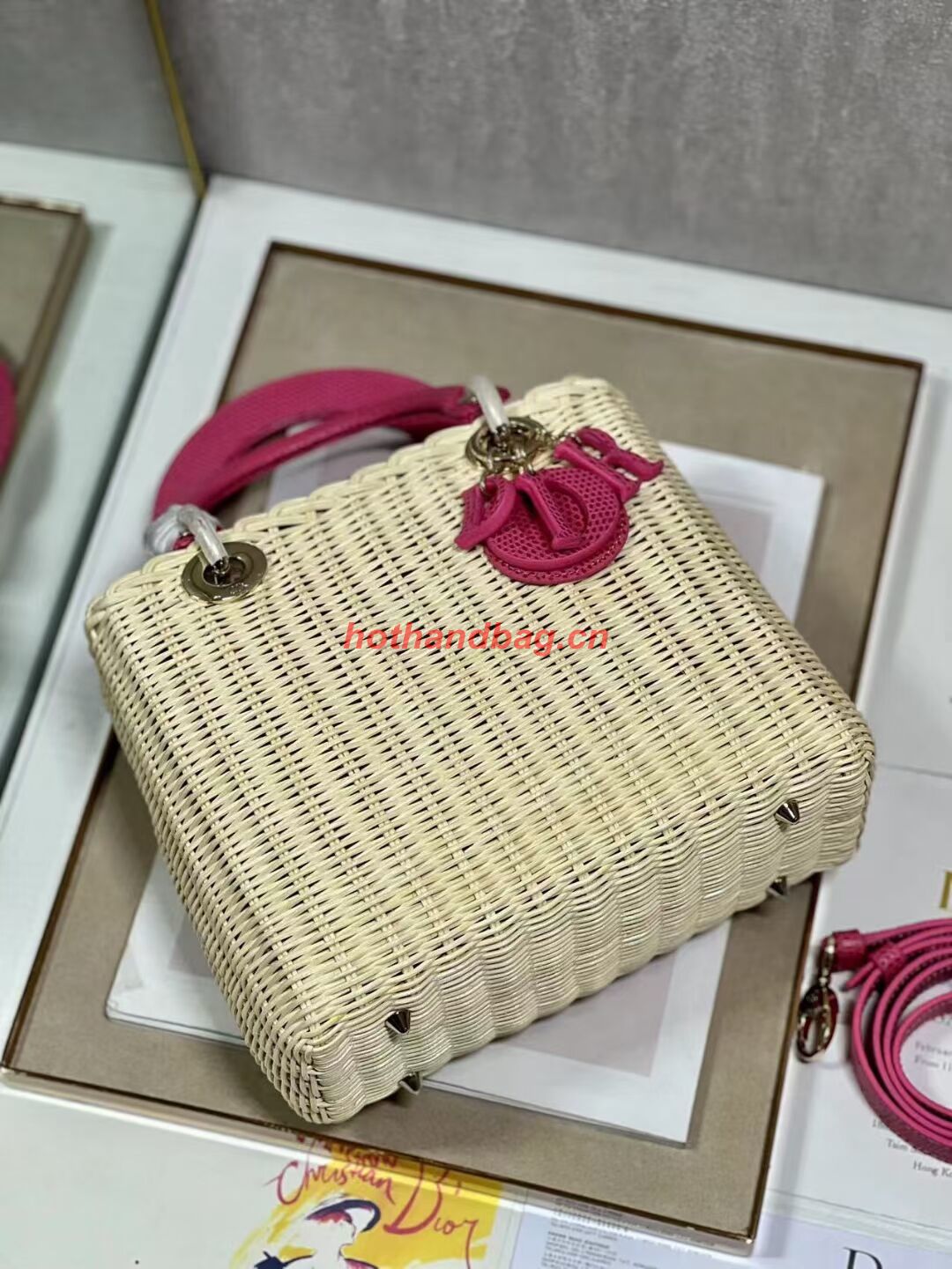MEDIUM LADY DIOR BAG Natural Wicker and pink Lizard skin M0565 MEDIUM LADY DIOR BAG Natural Wicker and pink Lizard skin M0565