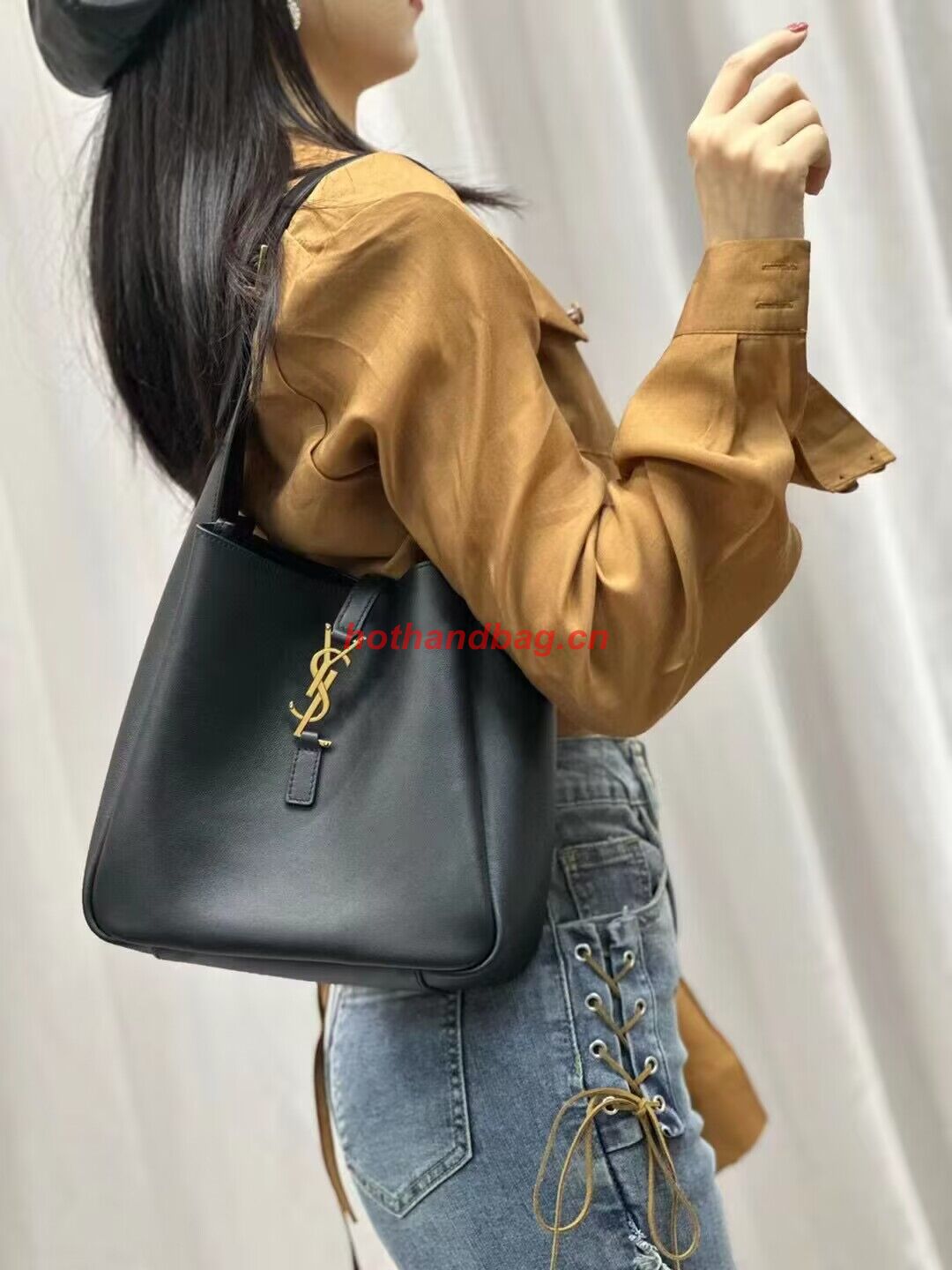 SAINT LAUREN LE 5 A 7 SOFT SMALL IN SMOOTH LEATHER 713938 black SAINT LAUREN LE 5 A 7 SOFT SMALL IN SMOOTH LEATHER 713938 black