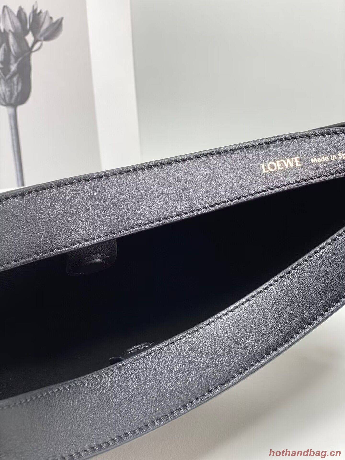 Loewe Original Leather Shoulder Handbag 3073 Black Embroidery Loewe Original Leather Shoulder Handbag 3073 Black Embroidery