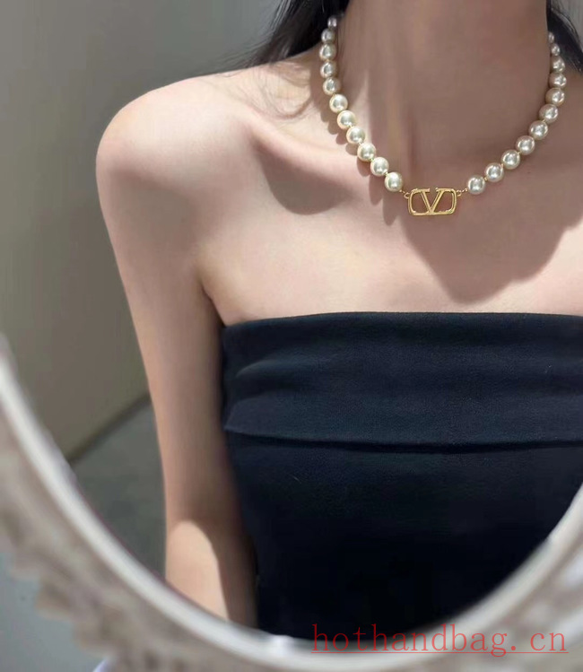 Valentino Necklace CE12223 Valentino Necklace CE12223