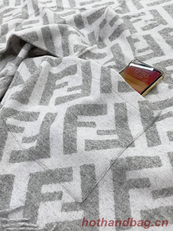 Fendi Cloak FDC00108 Fendi Cloak FDC00108