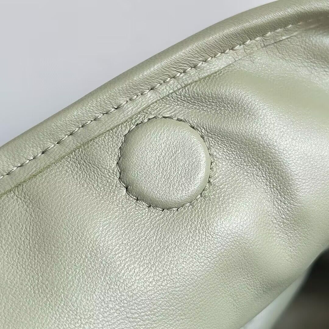 Bottega Veneta Large Hop 763970 Green Bottega Veneta Large Hop 763970 Green