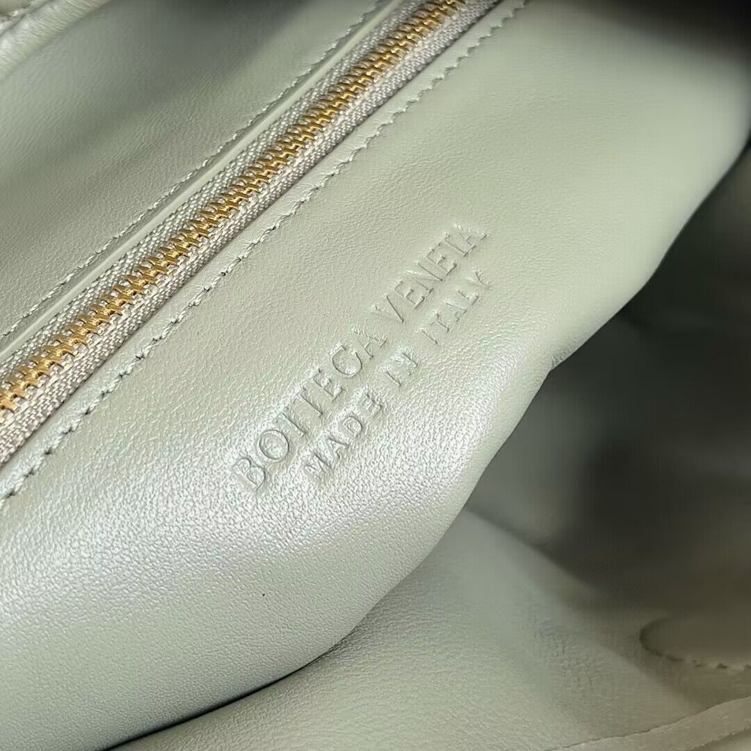 Bottega Veneta Large Hop 763970 Green Bottega Veneta Large Hop 763970 Green