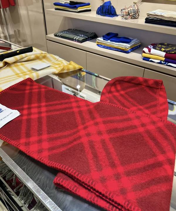 Burberry Scarf BBC00168 Burberry Scarf BBC00168