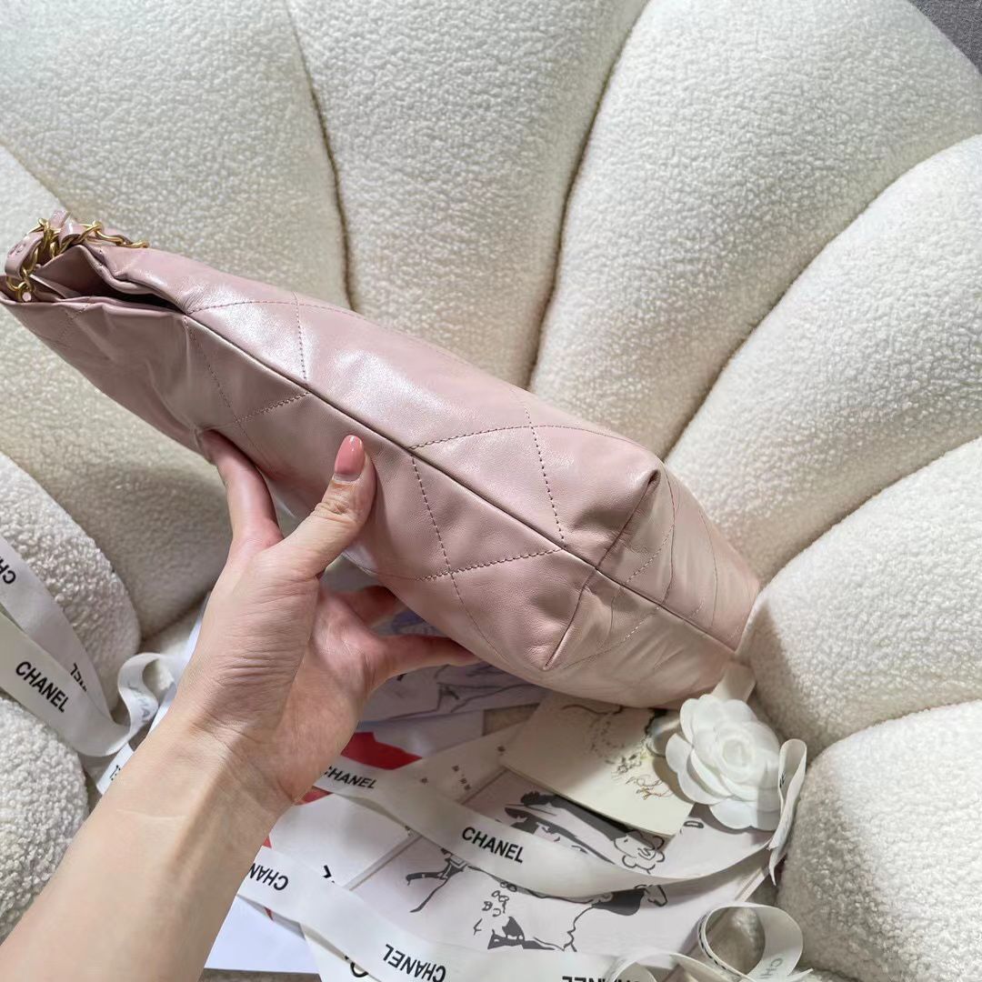 CHANEL 22 SMALL HANDBAG AS3260 light pink CHANEL 22 SMALL HANDBAG AS3260 light pink