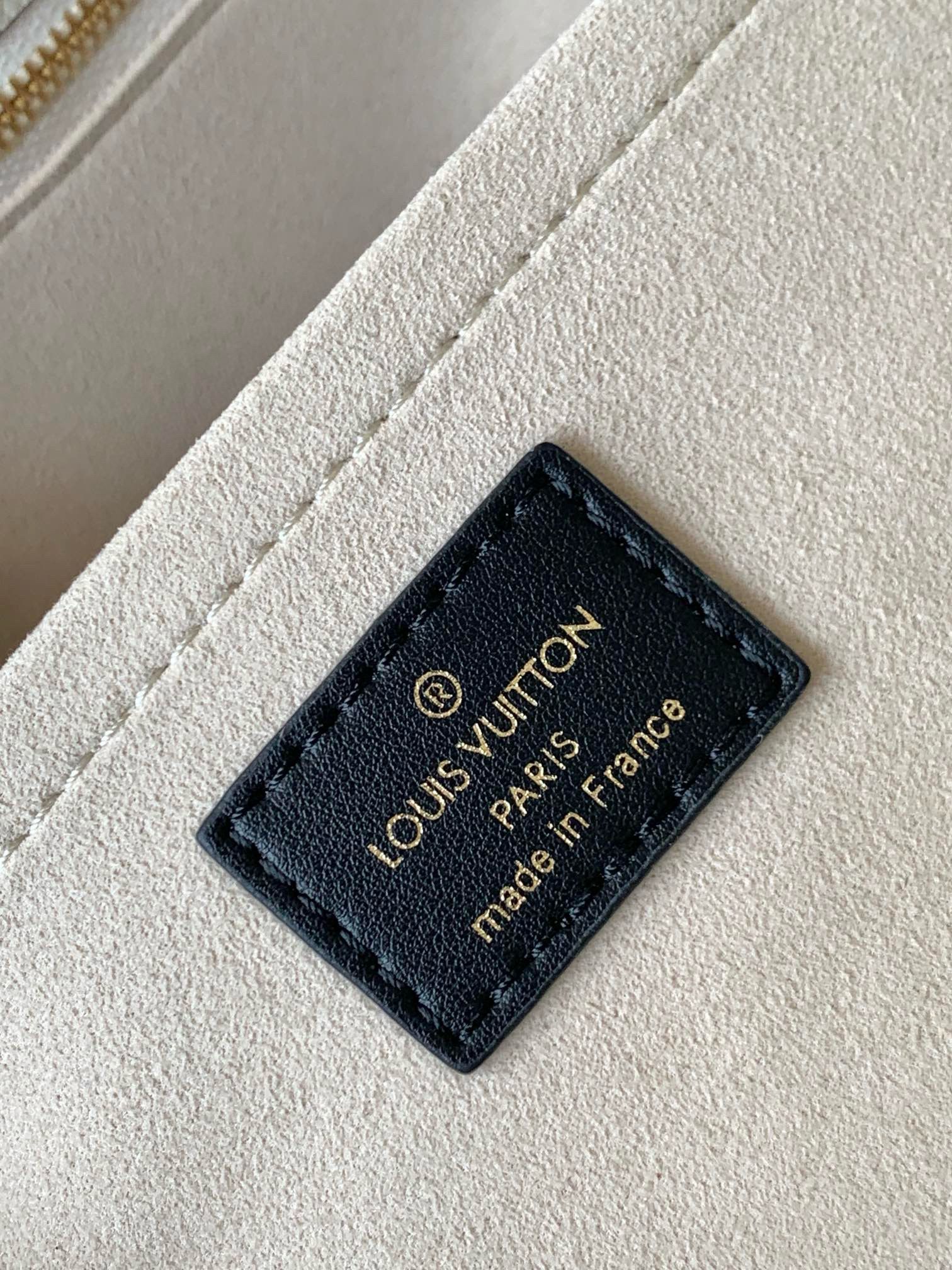 Louis Vuitton Original ON MY SIDE M53823 Red Louis Vuitton Original ON MY SIDE M53823 Red