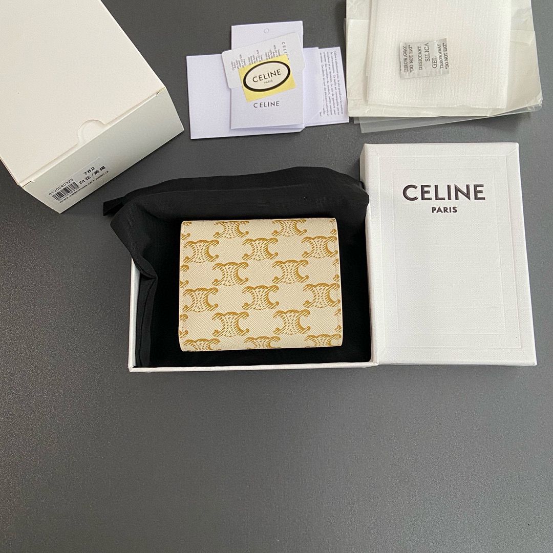 Celine SMALL WALLET TRIOMPHE IN TRIOMPHE CANVAS 10D782 CREAM Celine SMALL WALLET TRIOMPHE IN TRIOMPHE CANVAS 10D782 CREAM