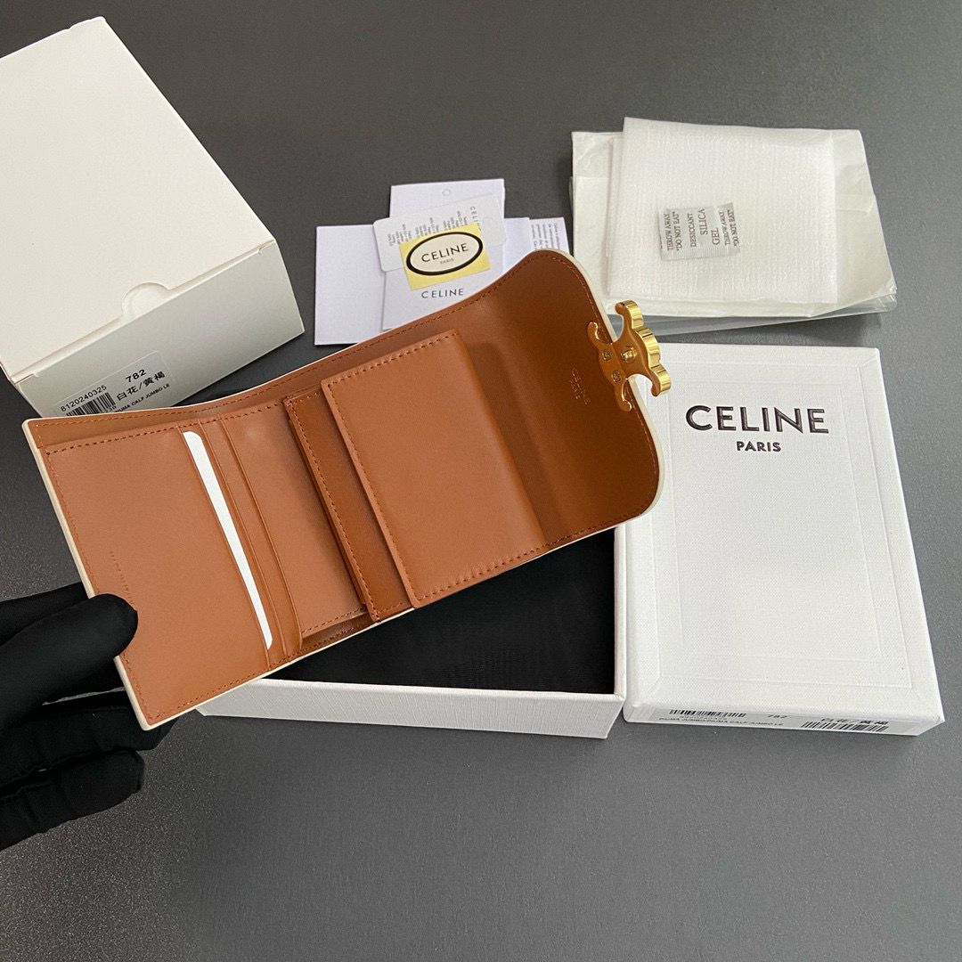 Celine SMALL WALLET TRIOMPHE IN TRIOMPHE CANVAS 10D782 CREAM Celine SMALL WALLET TRIOMPHE IN TRIOMPHE CANVAS 10D782 CREAM