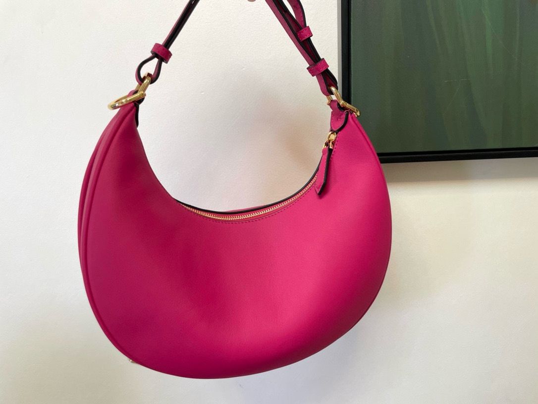 Fendi Fendigraphy Small Fuchsia leather bag 7AS089A Fendi Fendigraphy Small Fuchsia leather bag 7AS089A