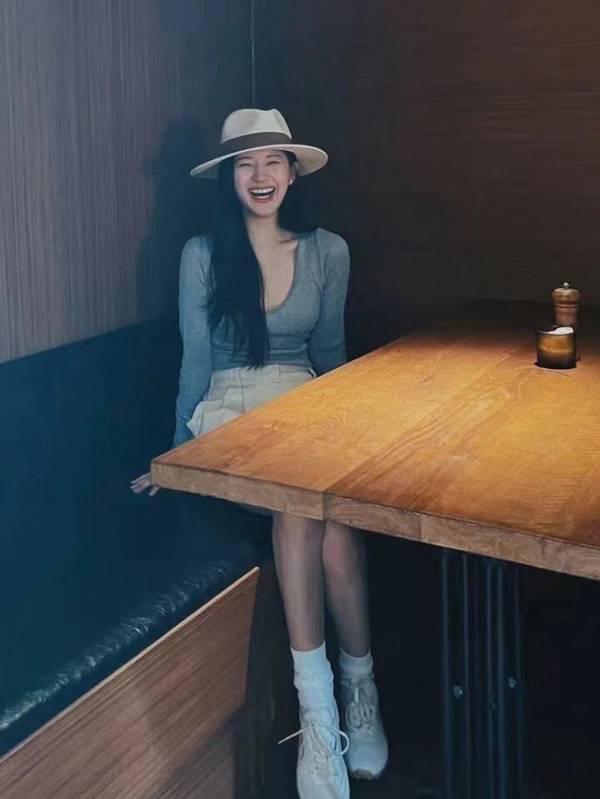 Dior Hat CDH00452-1 Dior Hat CDH00452-1