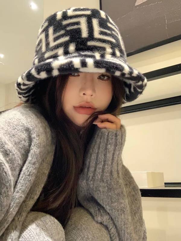 Fendi Hat FDH00054 Fendi Hat FDH00054