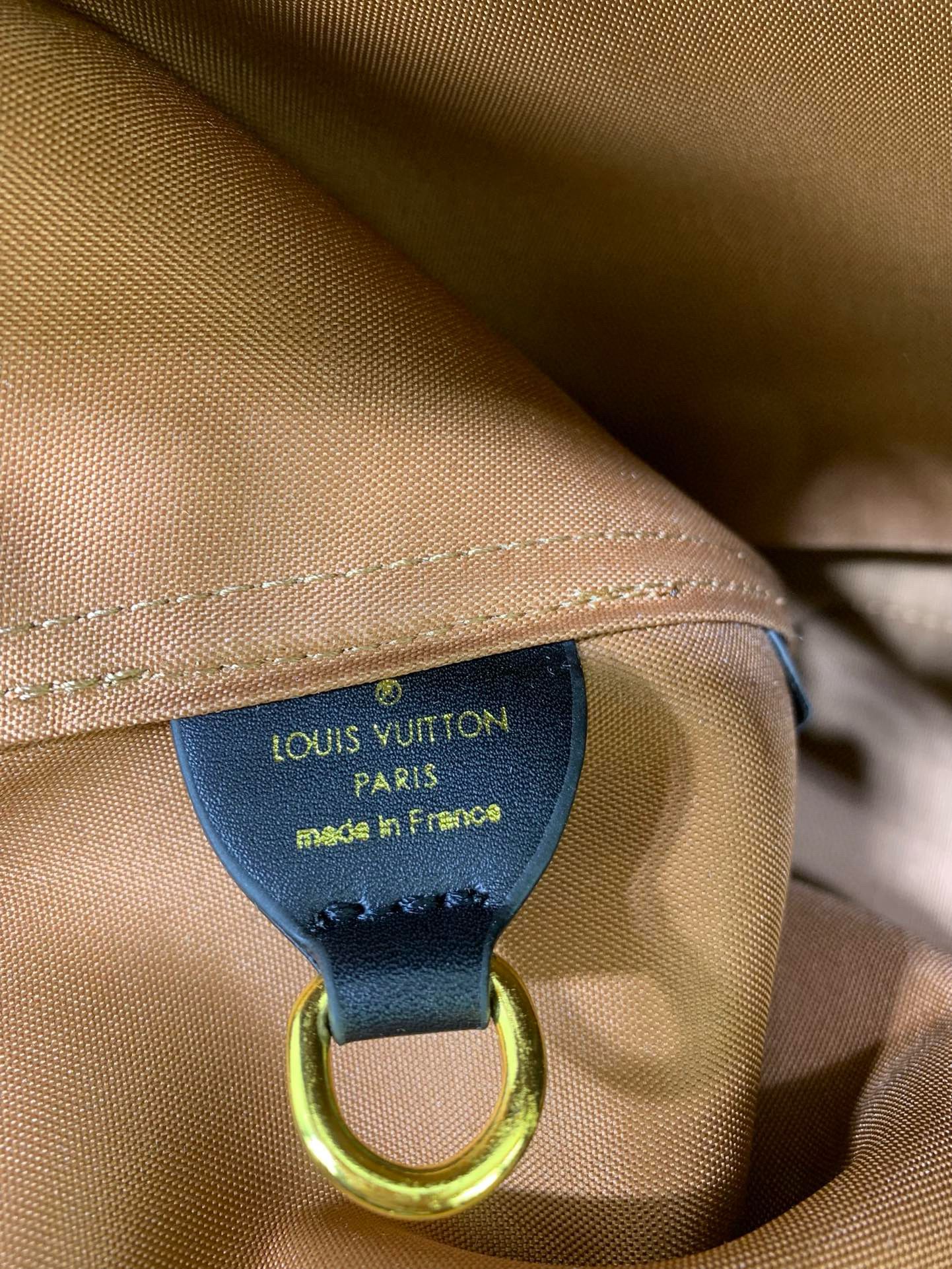 Louis Vuitton Monogram Reverse Atlantis GM Bag M46816 OR M46817 Light Brown Louis Vuitton Monogram Reverse Atlantis GM Bag M46816 OR M46817 Light Brown