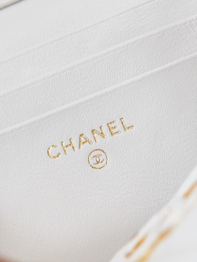 CHANEL MINI CLUTCH  AP3940 white