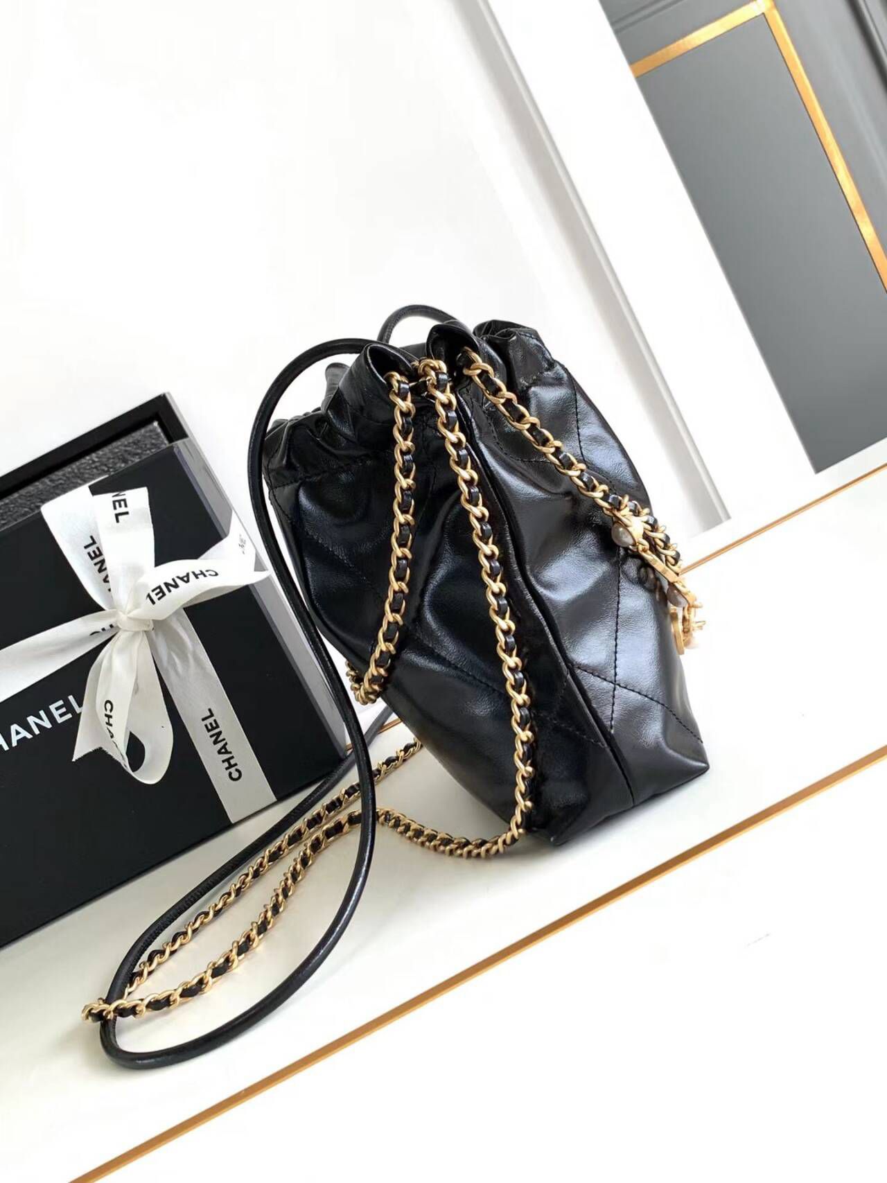 CHANEL 22 Mini Pearl Chain Handbag AS3980 Black CHANEL 22 Mini Pearl Chain Handbag AS3980 Black