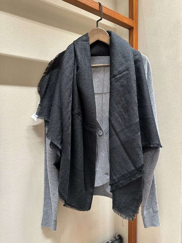 Dior Scarf DIC00425 Dior Scarf DIC00425