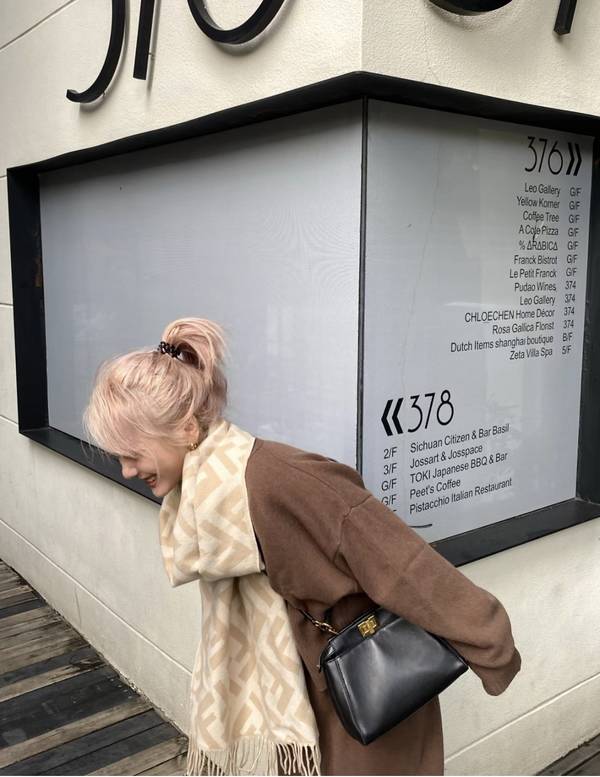 Fendi Scarf FDC00122 Fendi Scarf FDC00122