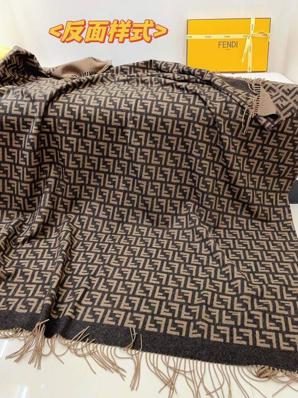 Fendi Cloak FDC00133 Fendi Cloak FDC00133
