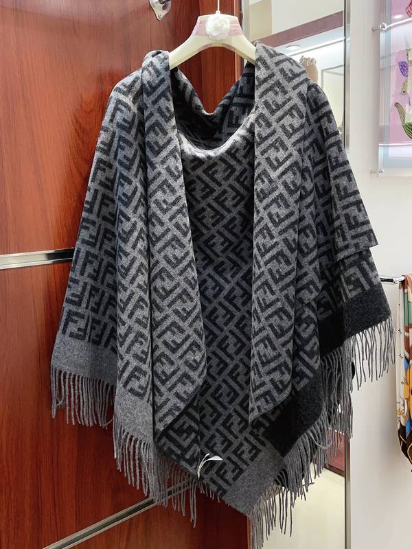 Fendi Cloak FDC00134 Fendi Cloak FDC00134