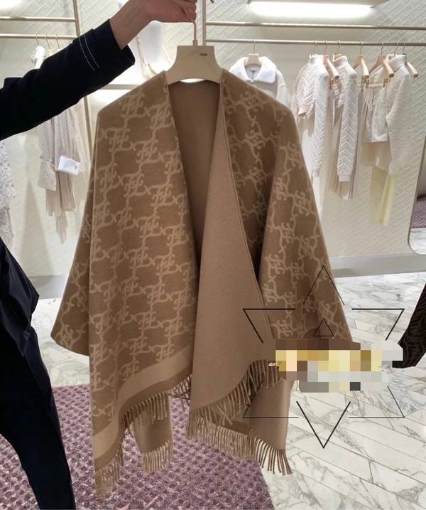 Fendi Cloak FDC00136 Fendi Cloak FDC00136