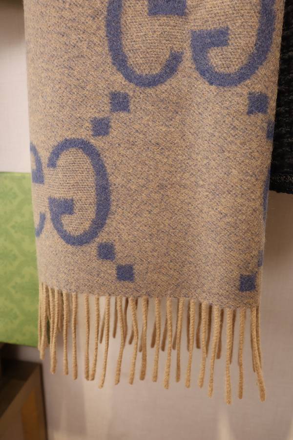 Gucci Scarf GUC00351 Gucci Scarf GUC00351