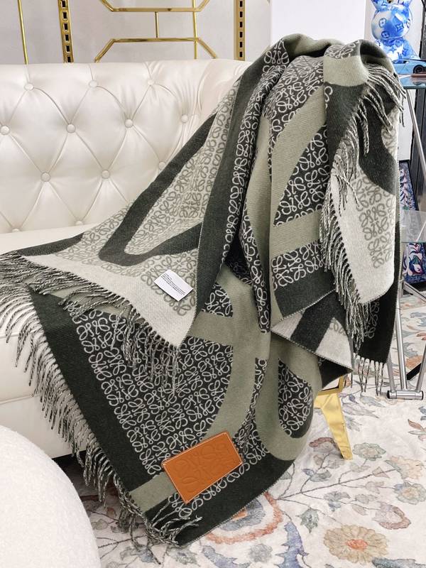 Loewe Cloak LOC00071 Loewe Cloak LOC00071