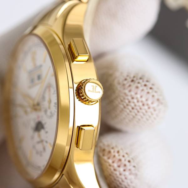 Jaeger-LeCoultre Watch JLW00040-1