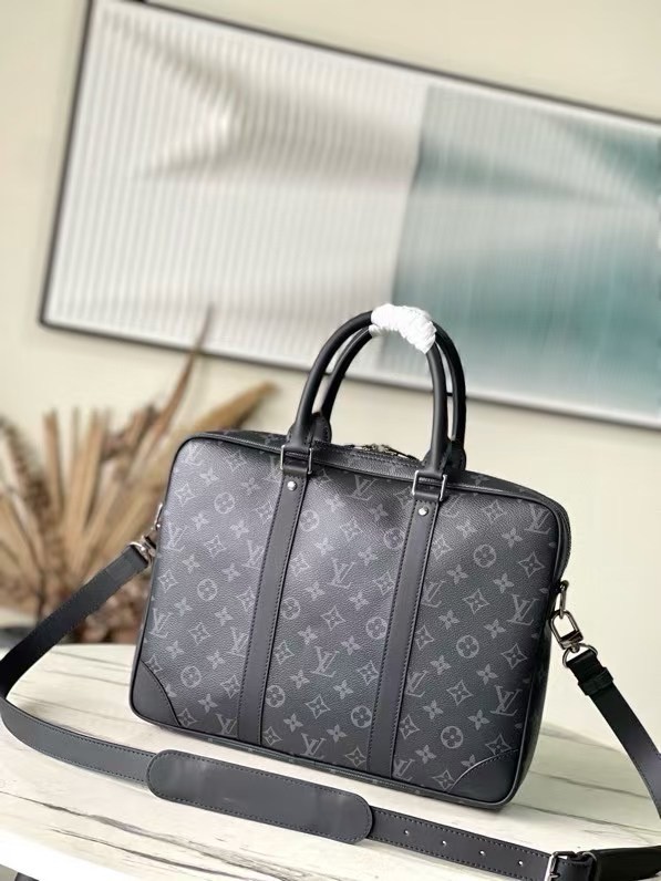 Louis Vuitton Porte-Documents Voyage PM M46457 black