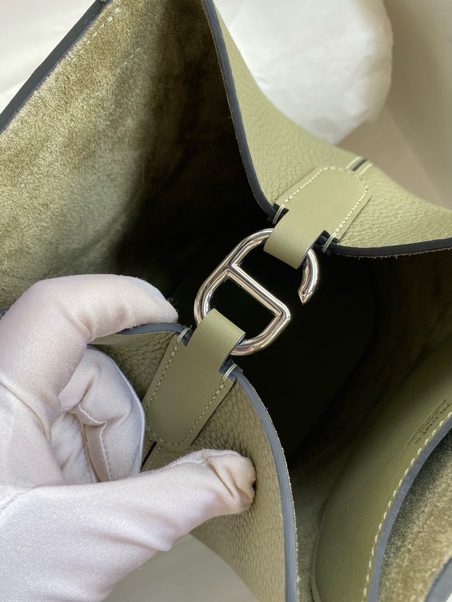 Hermes in the loop Togo Leather Bag H3369-11